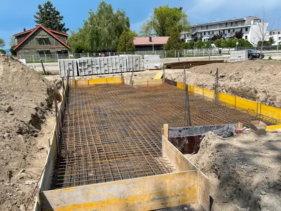 Alaplemez zsaluzása és vasalása – TeleHome tégla / YTONG házépítés referencia