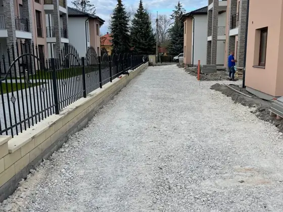 Térkő burkolat – TeleHome tégla / YTONG házépítés referencia