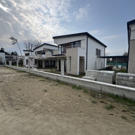 Kulcsrakész kivitelezés utáni állapotban, átadásra váró ház.